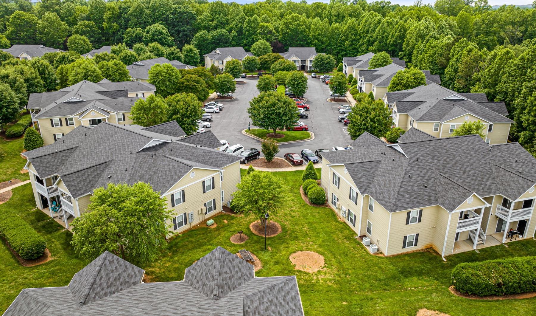 Apartments in Mebane, NC Fieldstone Apartments